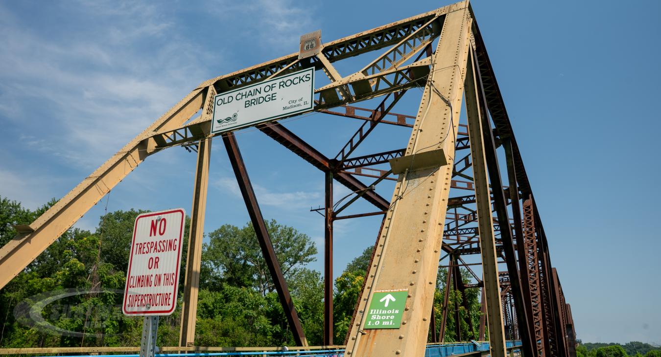 Chain of Rocks Bridge